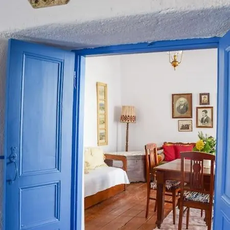 Holiday home το πάνω σπίτι της μαριάνθης Marpissa
