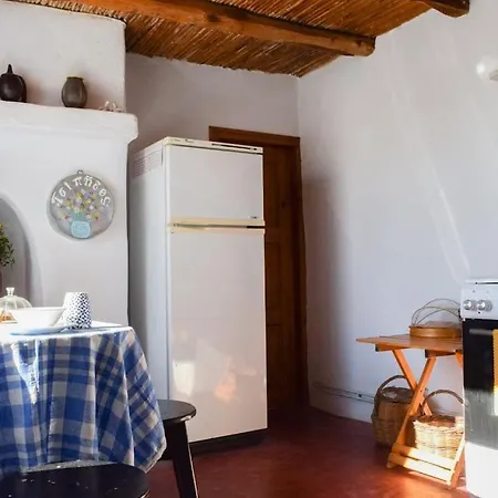 Holiday home το πάνω σπίτι της μαριάνθης Marpissa